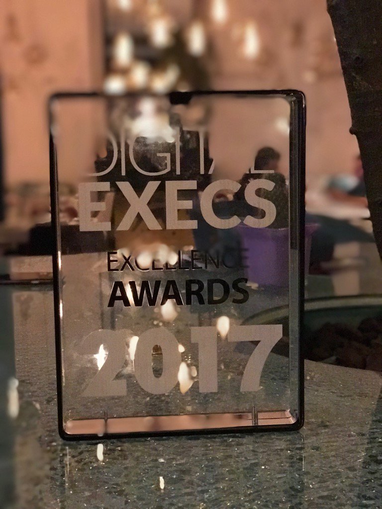 adolfofdezlopez's tweet photo. Orgullosos del premio #digitalexecs para Oikos de @Danone. Enhorabuena a todo el equipo de @MediaCom_Espana Barcelona https://t.co/wFooi5AFeW