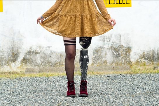 .@the_ALLELES makes plastic prosthetic leg covers to celebrate, not hide, amputations: bit.ly/2sxmpKo