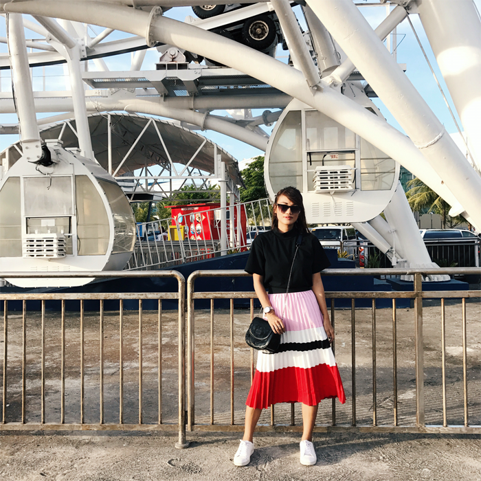 paxieness's tweet photo. New blog post! #LipaultPH styling tips & photos from their French Riviera themed launch. :) https://t.co/WTAFjVya5Q #bellesoflipault https://t.co/jD45VuGhBu