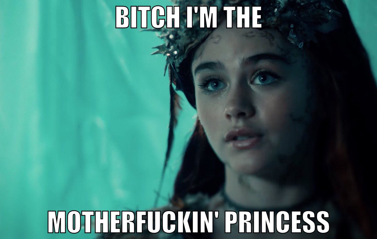 BookFannatic101's tweet photo. @LolaFlanery I think what I made fits the seelie queen's expressions pretty well https://t.co/WFduGpiYJ8
