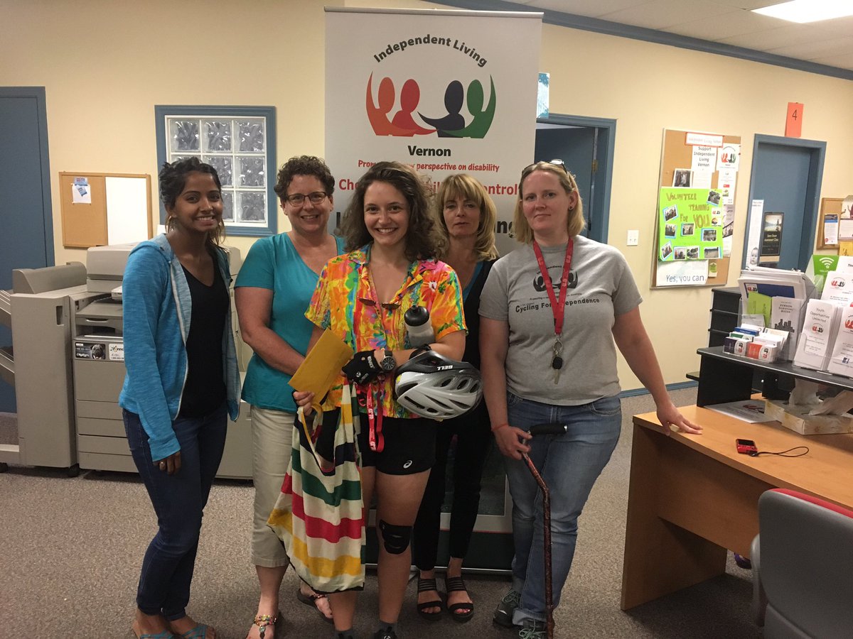 Graceonabike's tweet photo. Popped in to visit IL Vernon today - thank you for the warm welcome! https://t.co/l4TK5a1b1R