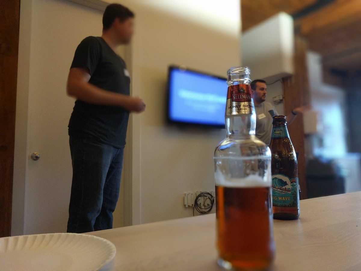 TsuiAnthonYVR's tweet image. #vanphp has unsponsored beer