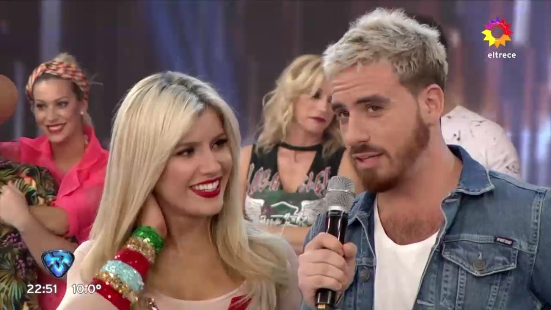LosAngeles_ok's tweet photo. "No somos pareja, pero sí hablamos", @laufer4 y @balfederico aclaran los tantos. #LAM https://t.co/GDkquCf5Bx