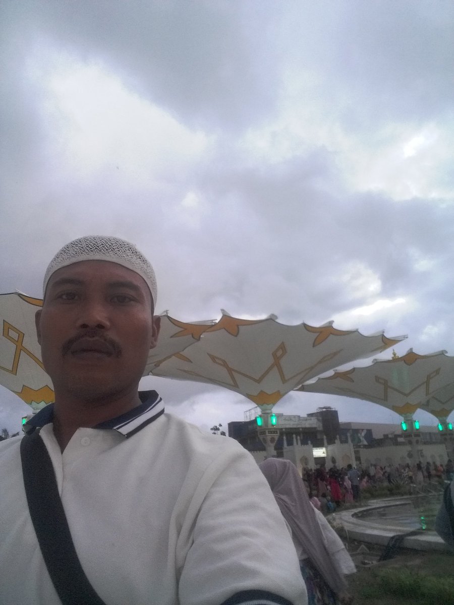 Muhammad Khozin (@khozinmboyz) on Twitter photo 