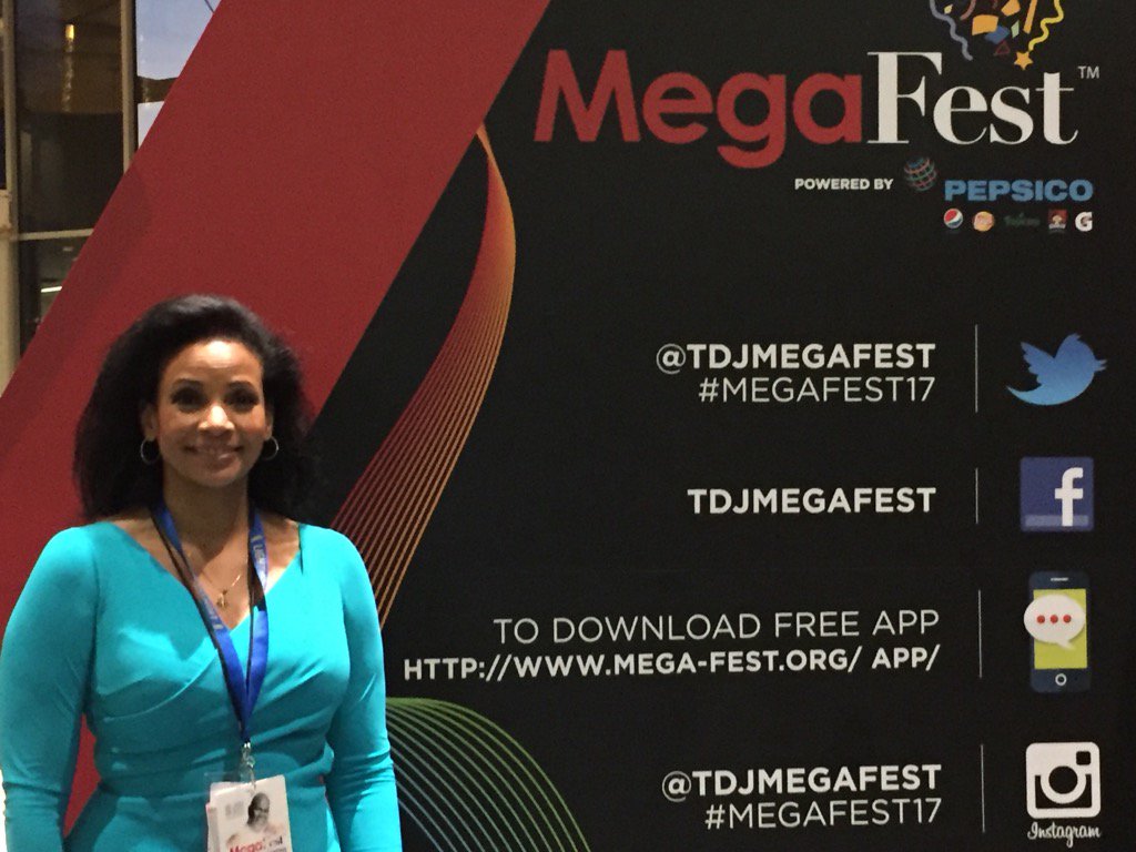 Catch me live from Megafest in Dallas on Fox &amp; Friends tomorrow morning !