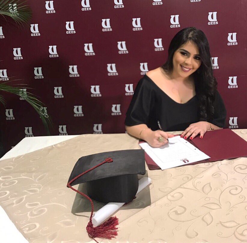 andreinaparo's tweet photo. Call me engineer 🎓 #UEESgrad #2017class https://t.co/QrzQNIAbmM
