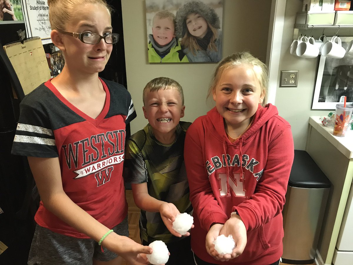 corriesuhr tweet media