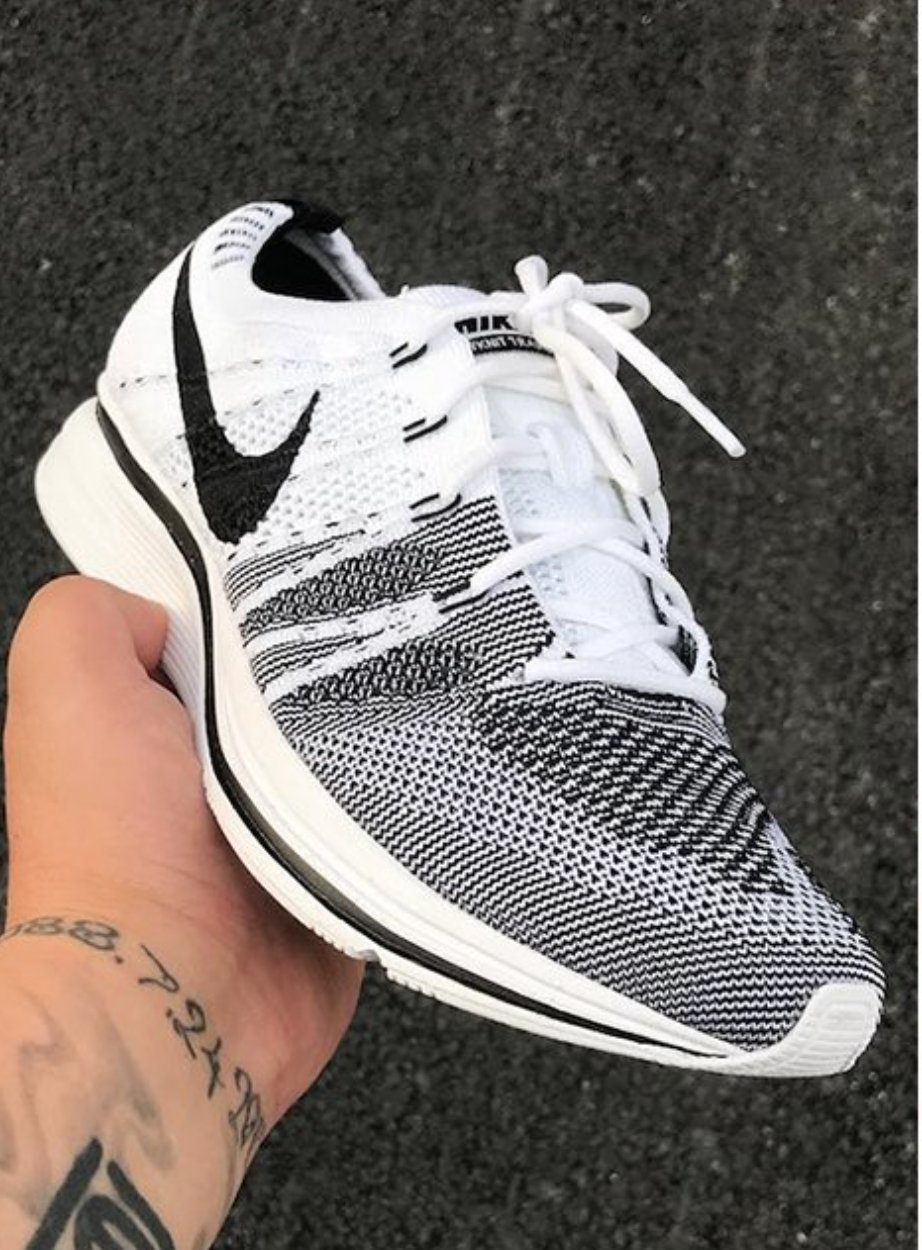 Kanye west flyknit racer deals