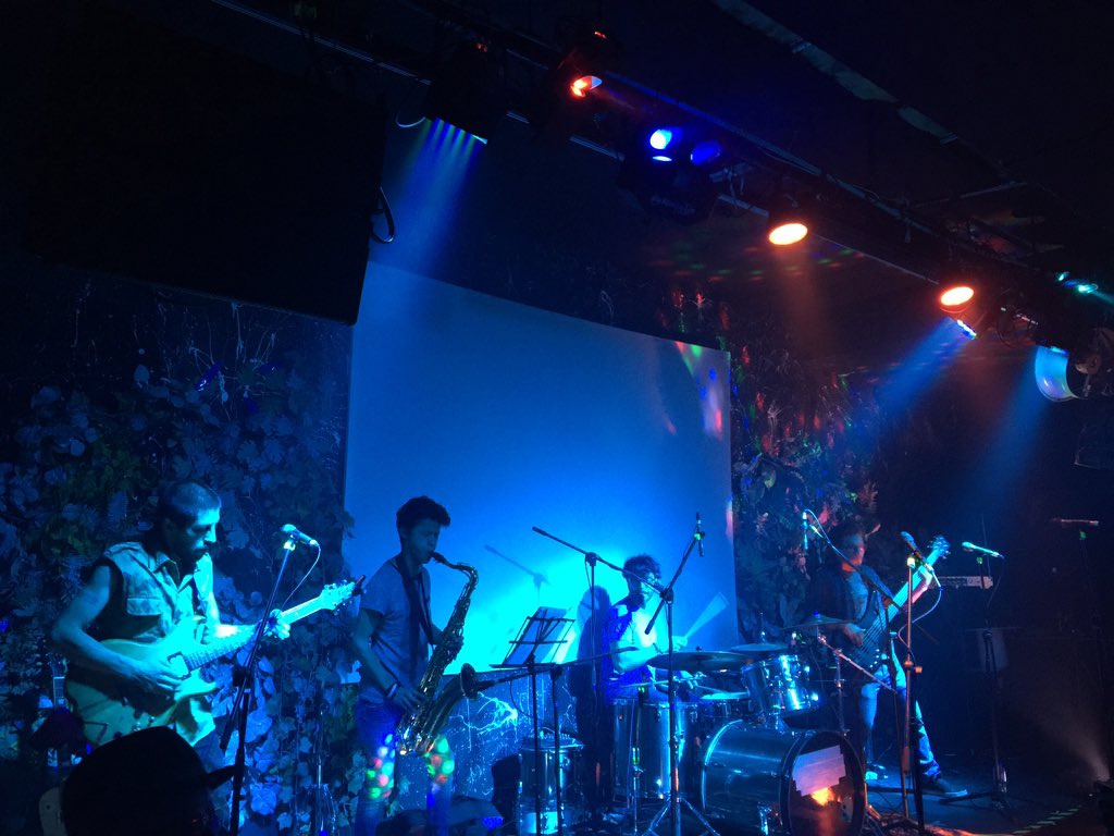 Solano's tweet photo. La ya veterana @MorfoniaOficial en su #TributoAnonimo a @aterciopelados #LosAnónimos https://t.co/HGfVXRahj2