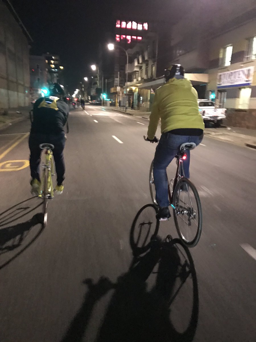 tpm1404's tweet photo. About last night; #ExploringJozi... #DinnerNightRide to The Roving Bantu Kitchen in Brixton... enjoyed a live jazz session... #FixieLife https://t.co/Yu7YIcym5V