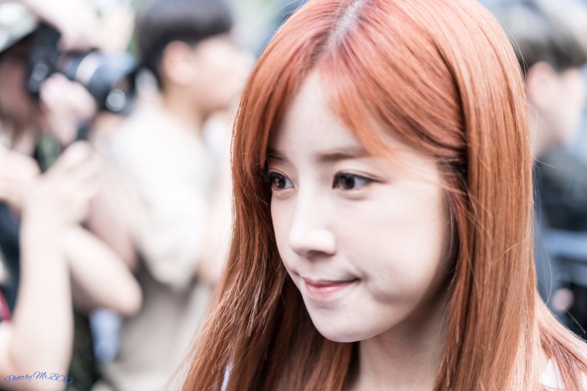 Rongfanbase's tweet photo. 170630 Chorong #에이핑크 #박초롱 (@Apinkpcr) Going to KBS Music Bank by MrBOO

🐼DO NOT EDIT OR CROP LOGO🐼 https://t.co/IIfofKCqRH