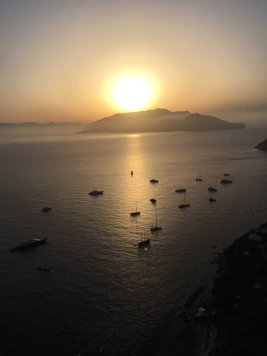 カプリ島へ来た。