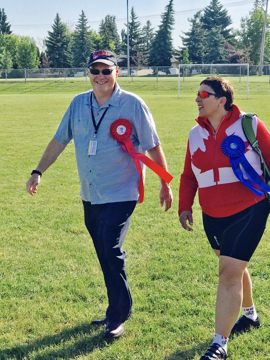 Millgrove3G's tweet photo. @tmondsPSD70 thank you for being apart of our Millgrove tradition! 16 annual Pet Parade #psd70 #millgrove https://t.co/ITTqT42XoP