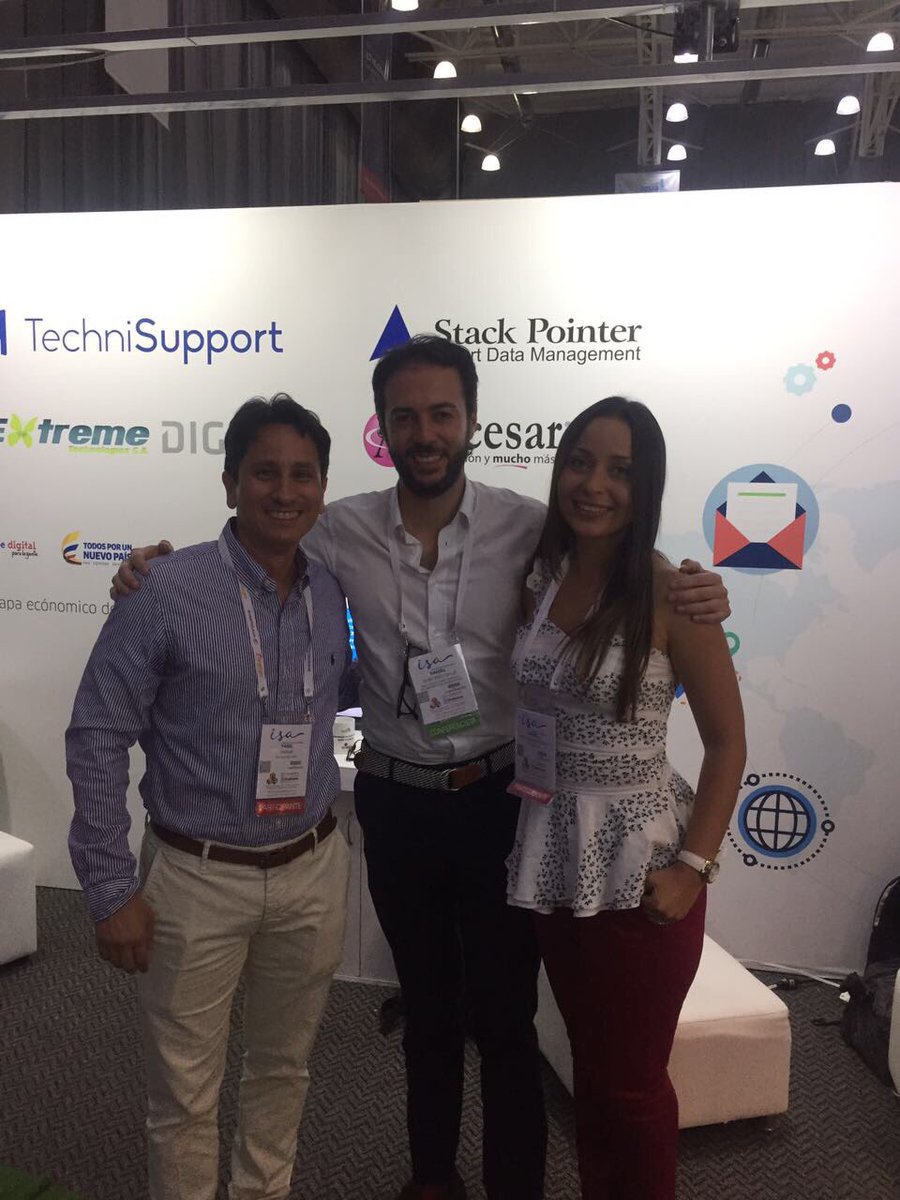 Caribetic's tweet photo. Segundo día #CongresoAndesco, nos visita el Vice @QuinteroCalle en nuestro Stand.
Somos #IndustriaDeTallaMundial https://t.co/qkh9c7aZGF