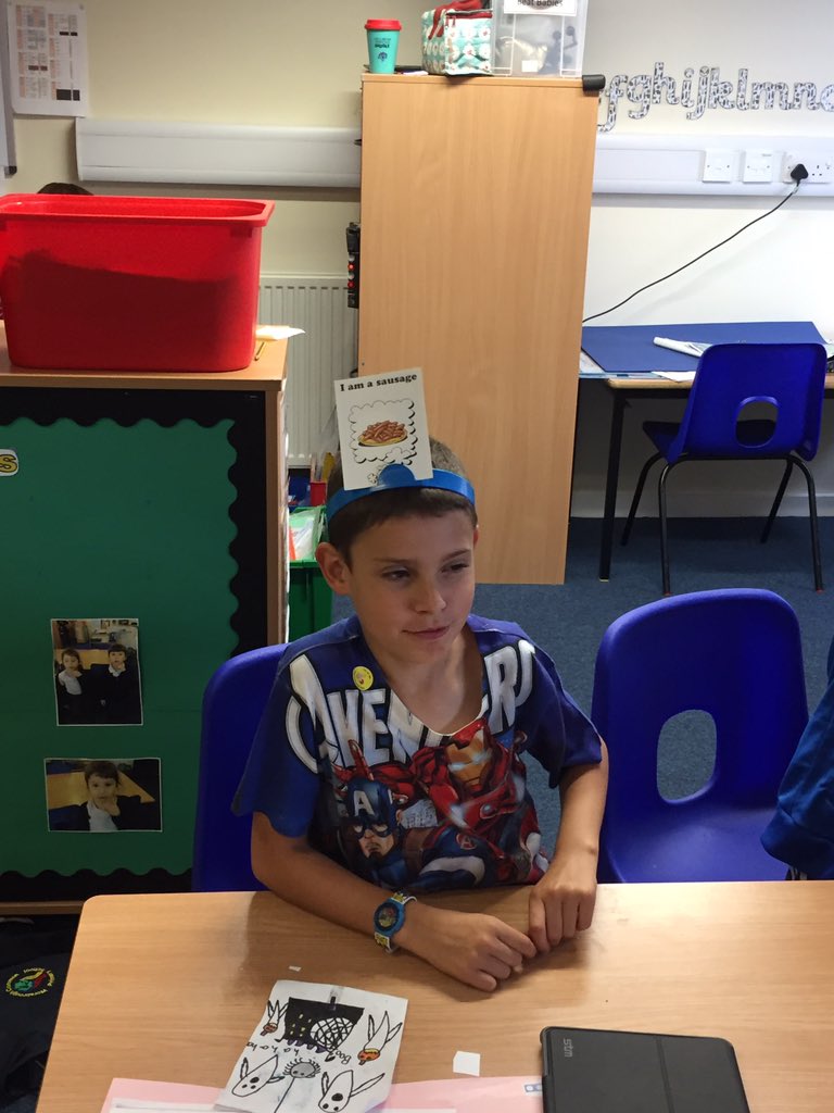 CIRPWCPS1's tweet photo. We're loving practicing our describing this morning playing headbandz game. #WCPSedu https://t.co/R4oQZldV0f
