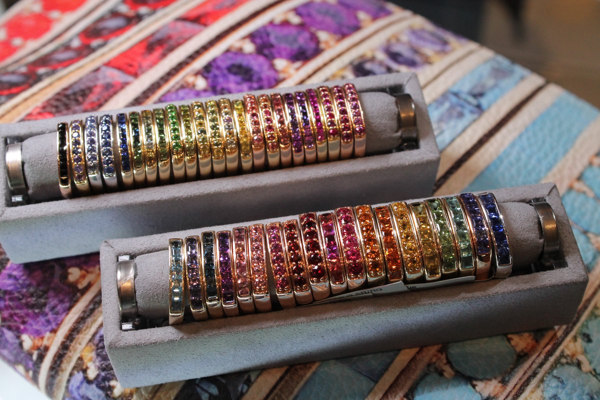 TheJewelleryEd's tweet photo. See how Jane Taylor creates beautiful rainbows in gems: https://t.co/klsJzxrZrc

@JTJewelry #rainbow #rings #jewellery https://t.co/3SeCRgqpyt