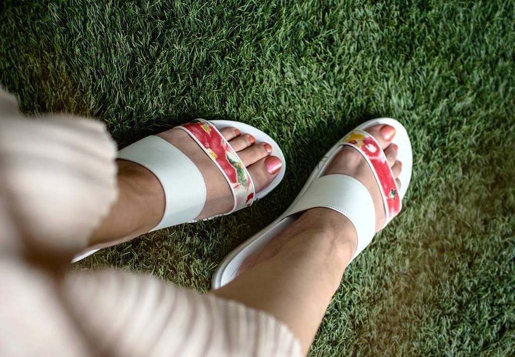 _HeadTilt's tweet image. 🌸 🌱🌺 🌻 🌹🌿🌼
@vanillamoonshoes 
_
📷 @imanik11 . .
.
#slides #poolslides #slippers #shoestagram #shoelover #flats #va… ift.tt/2stC8XN