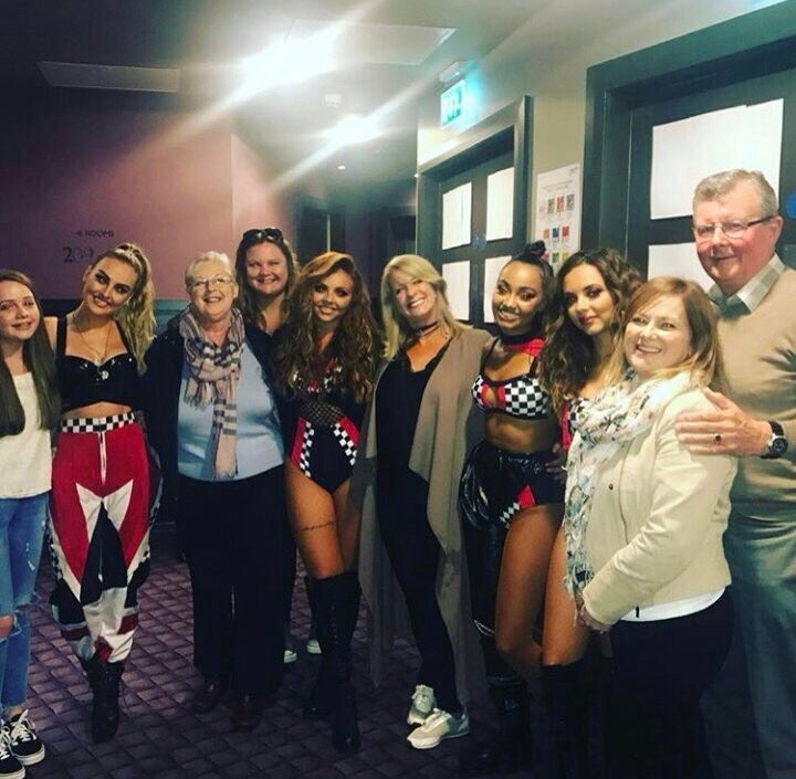 JadeAmeliaPH's tweet photo. 06.29.17 | The girls backstage at #SummerShoutOutTour in Dundee! #LittleMixDundee https://t.co/QU3sPJgdry
