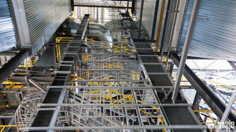 radio_szczecin's tweet image. Rusza rozruch EcoGeneratora w zakładzie unieszkodliwiania odpadów
@ecogenerator1 #EcoGenerator #spalarnia #Szczecin

bit.ly/2uqyejH