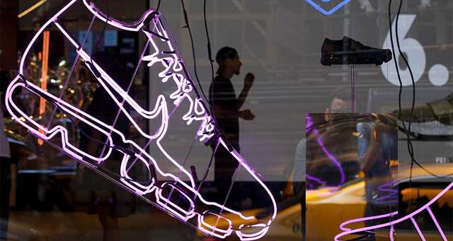 LesEchos's tweet photo. E-commerce : la conversion forcée de Nike à Amazon https://t.co/XxGZ5VMk0T https://t.co/qZQHgPDmo5