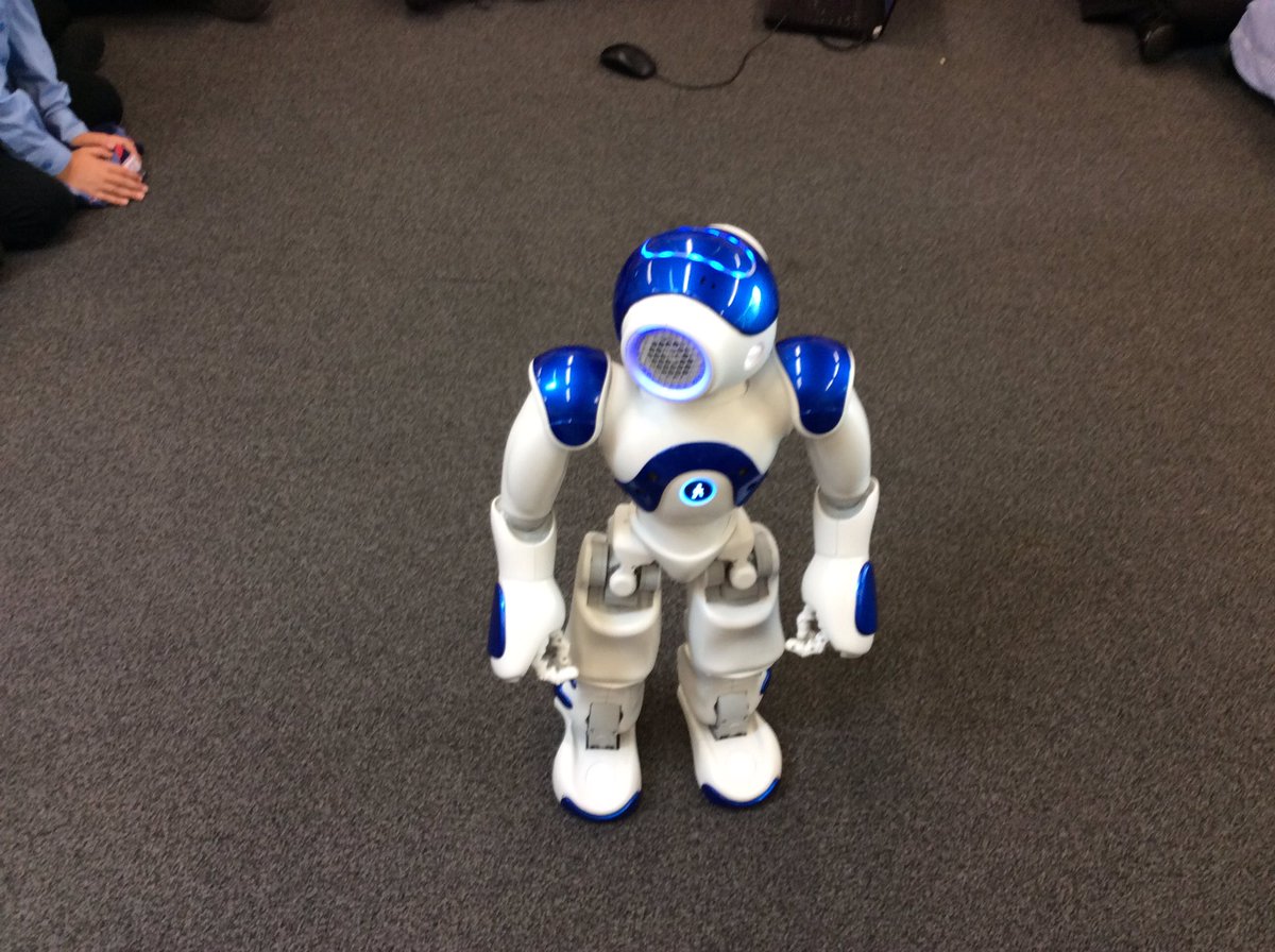 AMAZING ROBOT DANCING in year 1 today. Thank you to Plymouth University for the great experience #radicalrobotics #lotsoflaughter