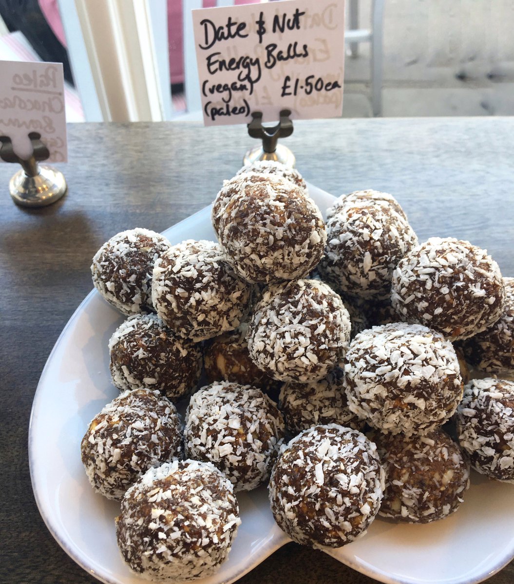 luckeslivewell's tweet photo. Our date &amp; nut #energyballs are simple, nutritious and make a great snack, quick workout fuel or a tasty dessert! #Chichester https://t.co/CYxSKlKNZU