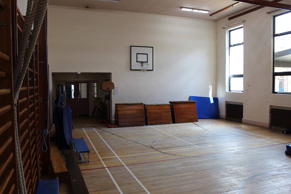 Our Gymnasium is a perfect space for indoor #sports and #fitness hullcollegiate.schoolbookings.co.uk
#HULL