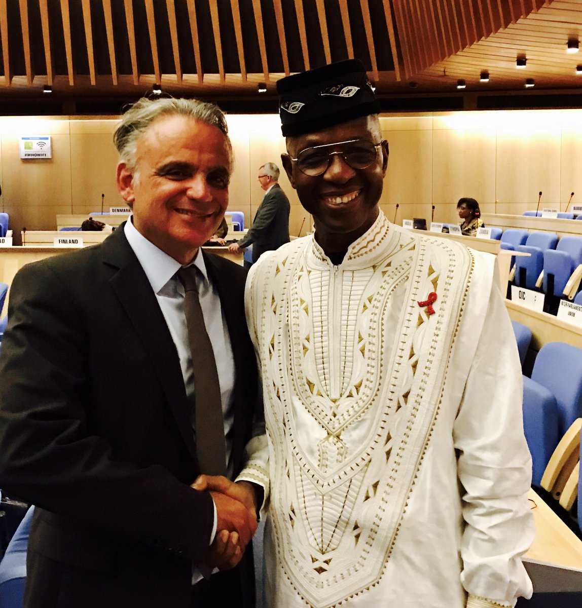 DDiallo_ardn's tweet photo. Thank you Minister Kwaku Agyeman-Manu of #Ghana for being excellent Chairperson @UNAIDS #PCB40 #EndAiDs @MichelSidibe @Lzloures @JanMBeagle https://t.co/7qrGL3EcLs