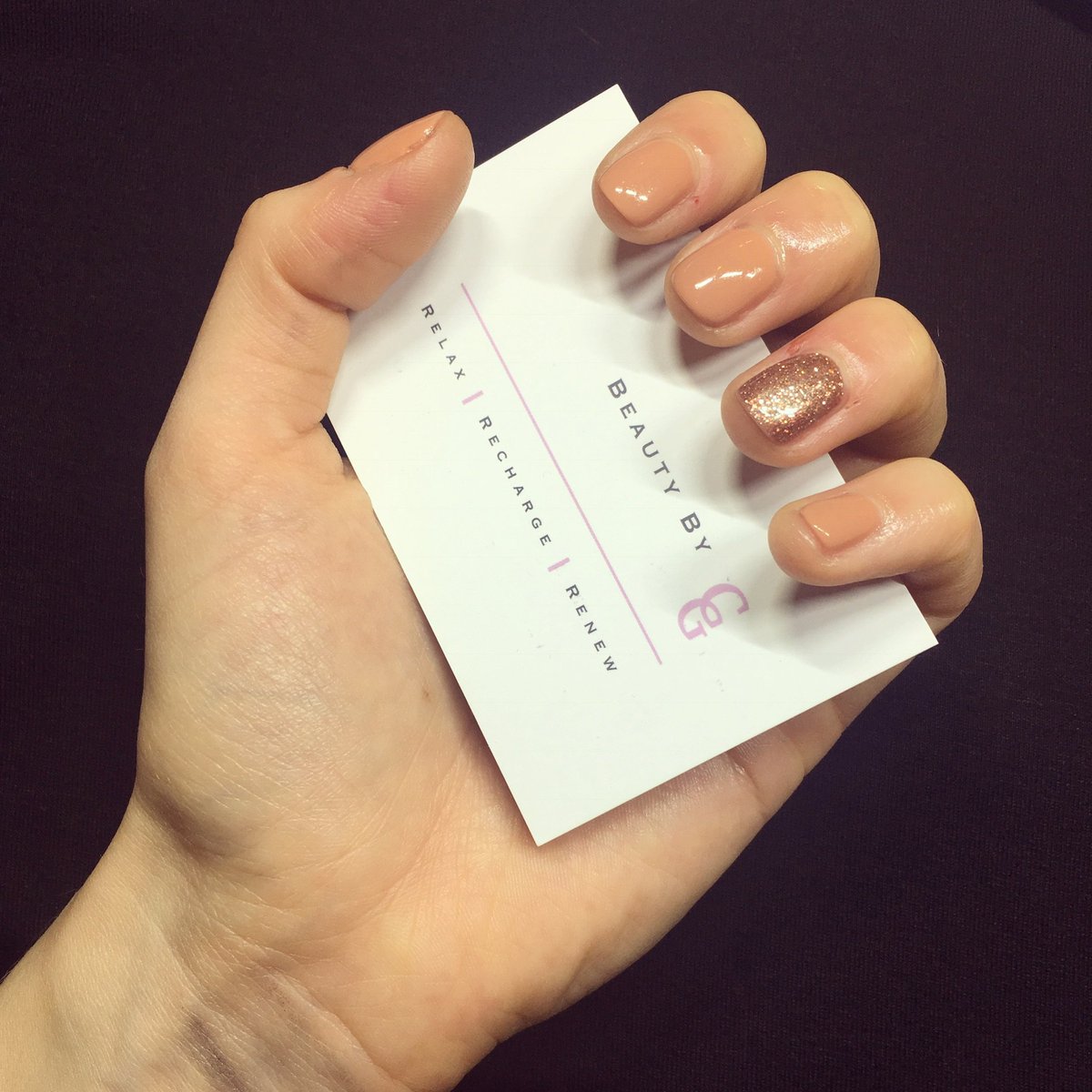 BeautyByCG_'s tweet photo. Gel Nails 💅🏻 Colours Latte &amp; Tinsel Toast ✨#gels #nails #nailready #weekendnails #nude #glitter #latte #sparkle #mobilebeauty #beautybycg https://t.co/hmrXlCGO2A
