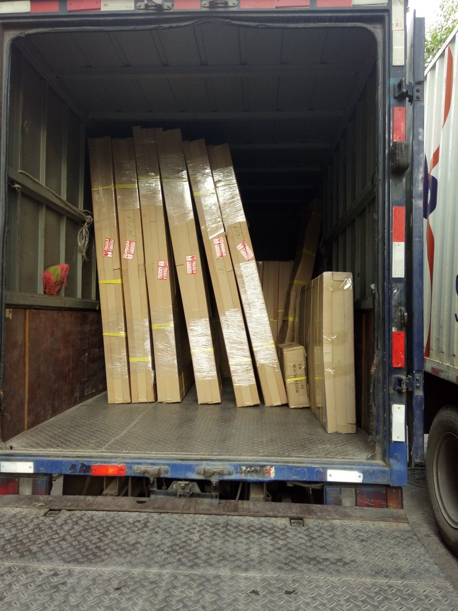 OnlyLiu1's tweet image. mirror TV to Singapore