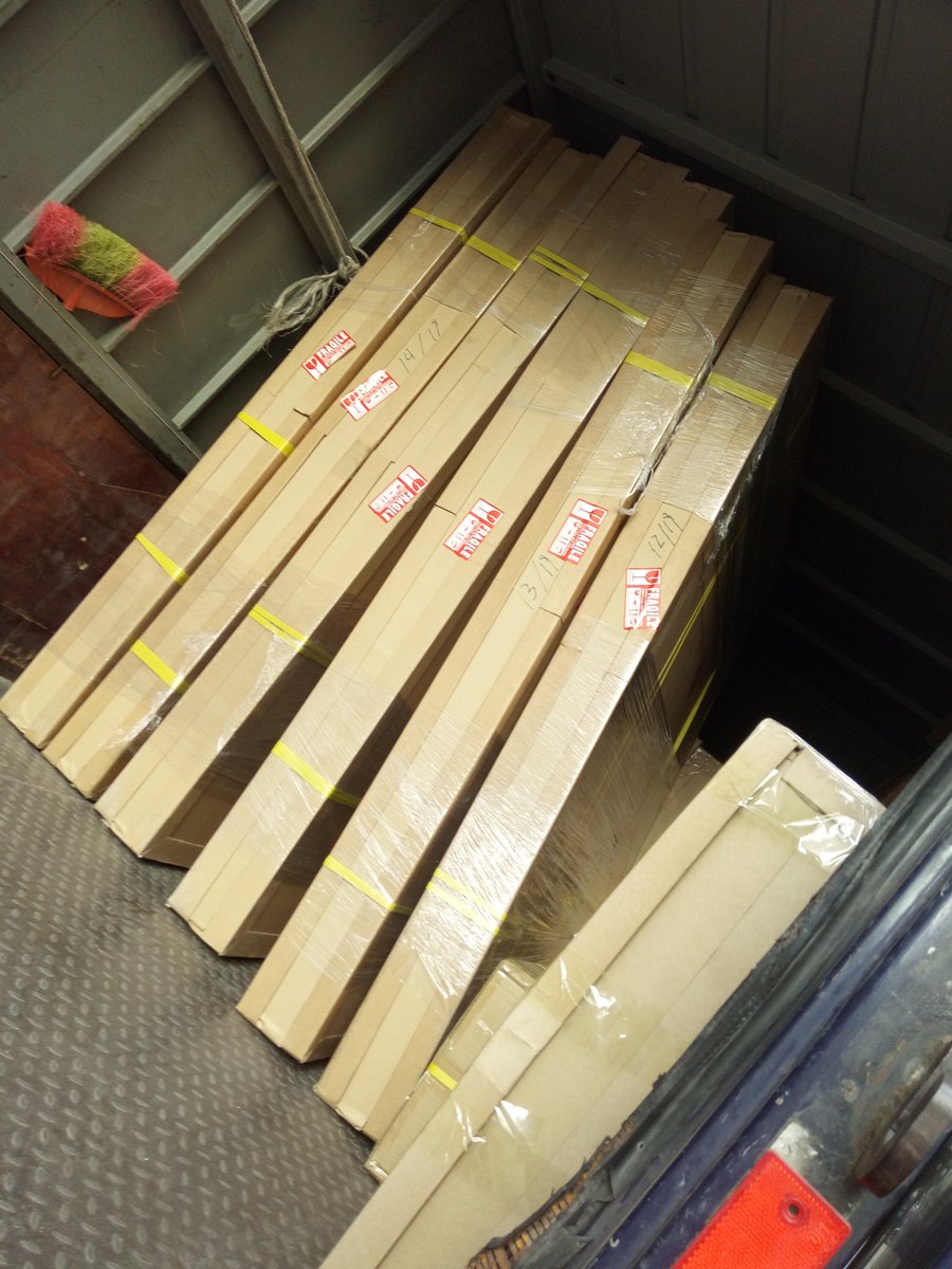 OnlyLiu1's tweet image. mirror TV to Singapore