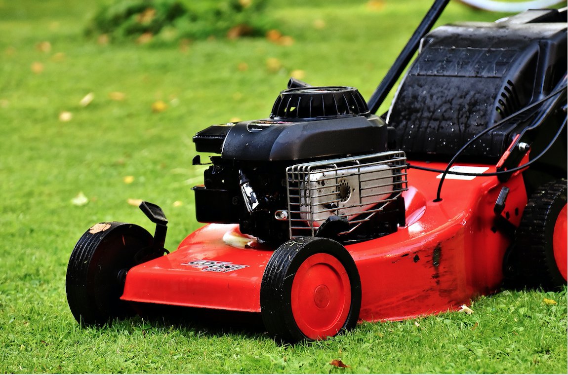 artgrassstore's tweet photo. Summer means mowing the lawn practically every week, right? Not with #artificialgrass. It’s time to fake it https://t.co/EcCMRZFuej https://t.co/bKqZDoskja