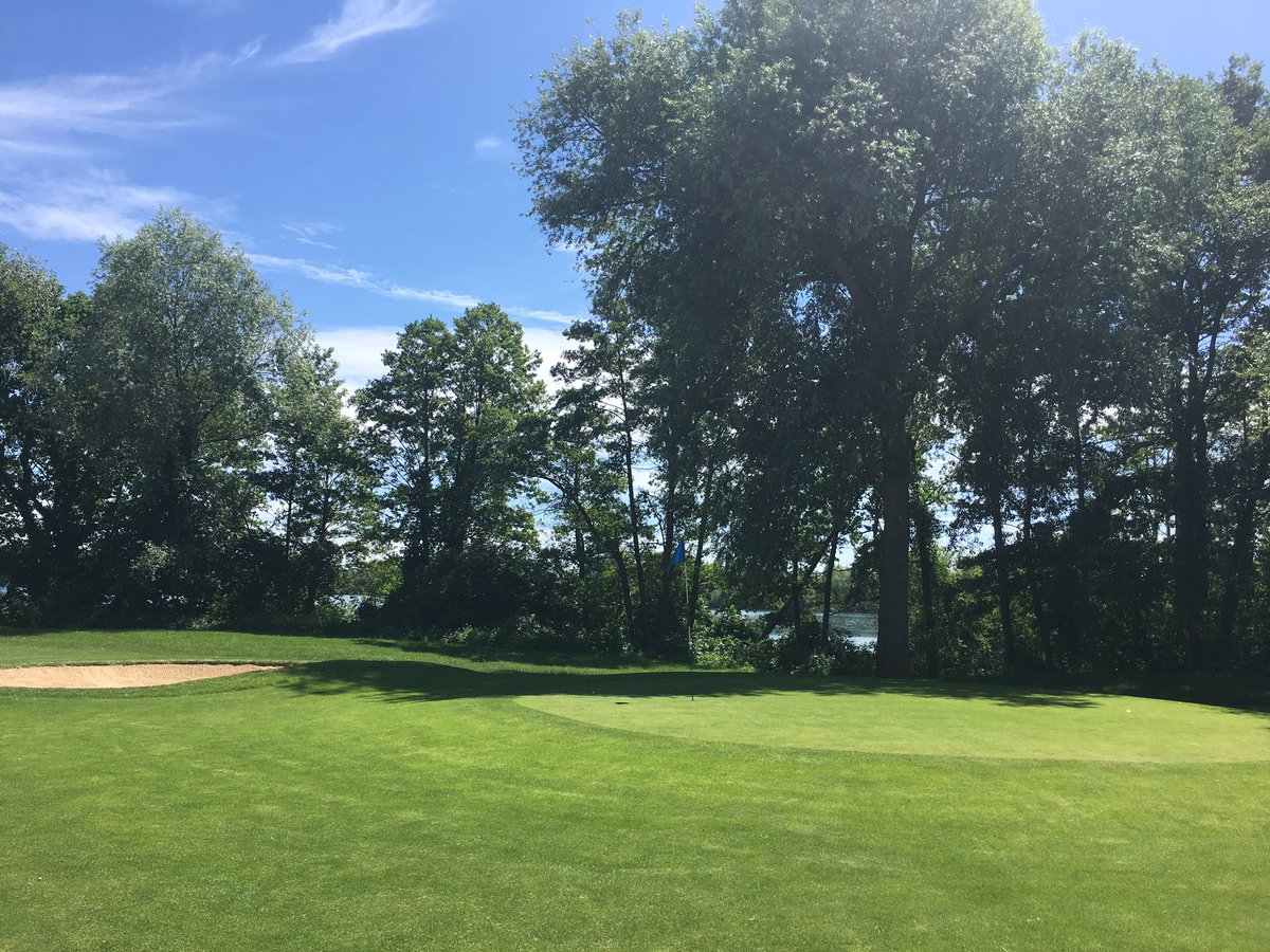 GolfduFort's tweet photo. N'oubliez pas de vous inscrire à notre prochaine session de #FootGolf le 20 juillet ! ⛳️⚽️
https://t.co/3ay3A32Bhq 🤞🏼#Strasbourg https://t.co/BKOnQY0aIK