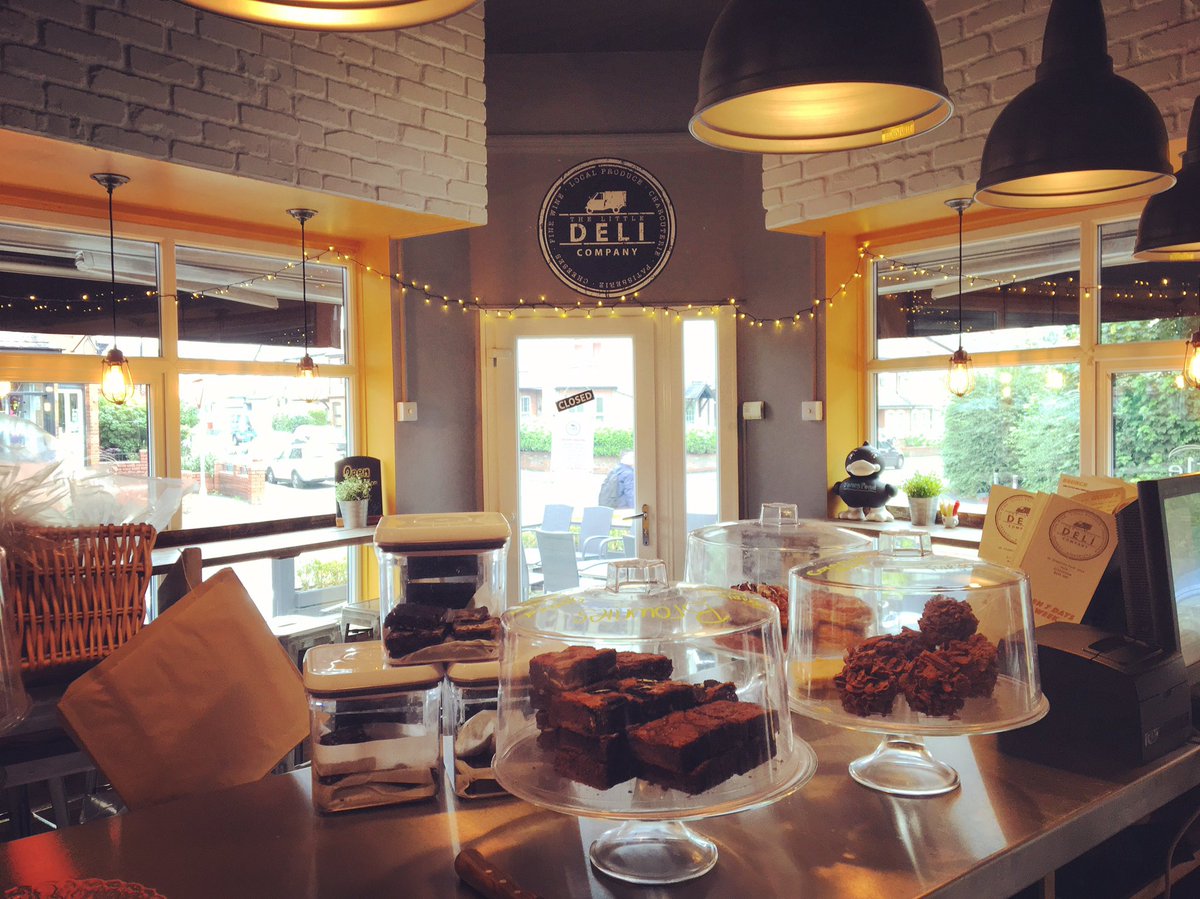 thelittledelico's tweet photo. Ahh Friday π #altrincham #friyay #hale #delidays #treats #brunch #lunch #coffee https://t.co/D6UHbMfHmq