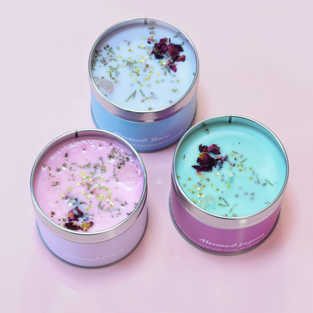 #FreebieFriday ⭐️RT &amp; follow <a href="/FlamingoCandles/">Flamingo Candles</a> for a chance to win all 3 Mermaid Pieces Candles🐚💙💗Closes TONIGHT! #GIVEAWAY