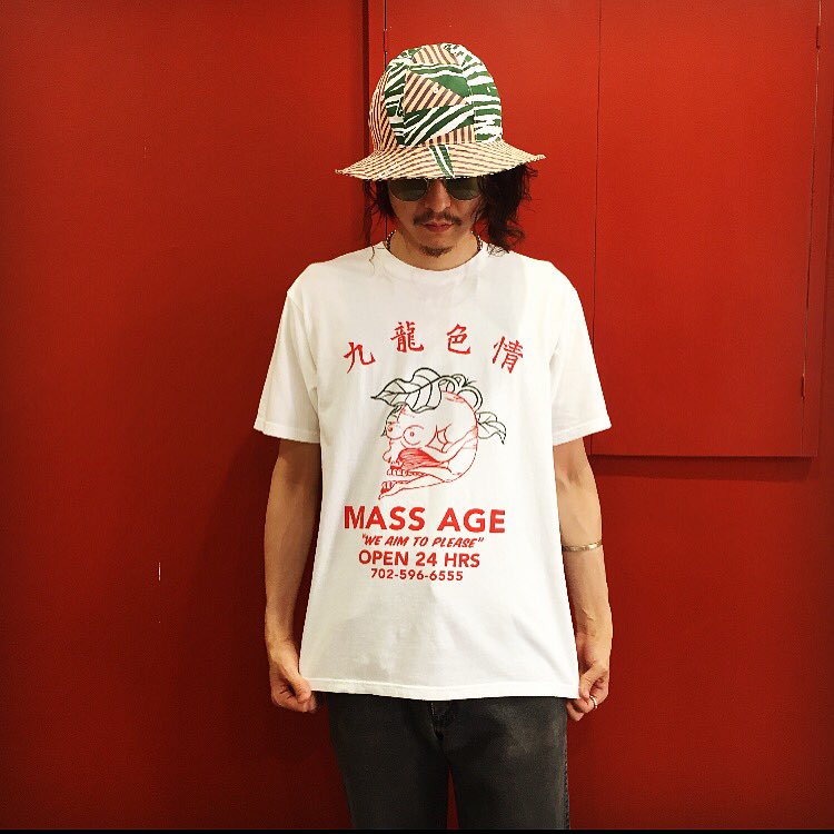 Birthdeath Ar Twitter New Arrival Blackweirdors新着mass Age Teeが入荷 チャイナタウンにあるマッサージ屋のスタッフtシャツ We Aim To Please とは 性的なサービスは致しません の意味 因みに電話番号はラスベガスのとある場所に繋がるのでご注意下さい