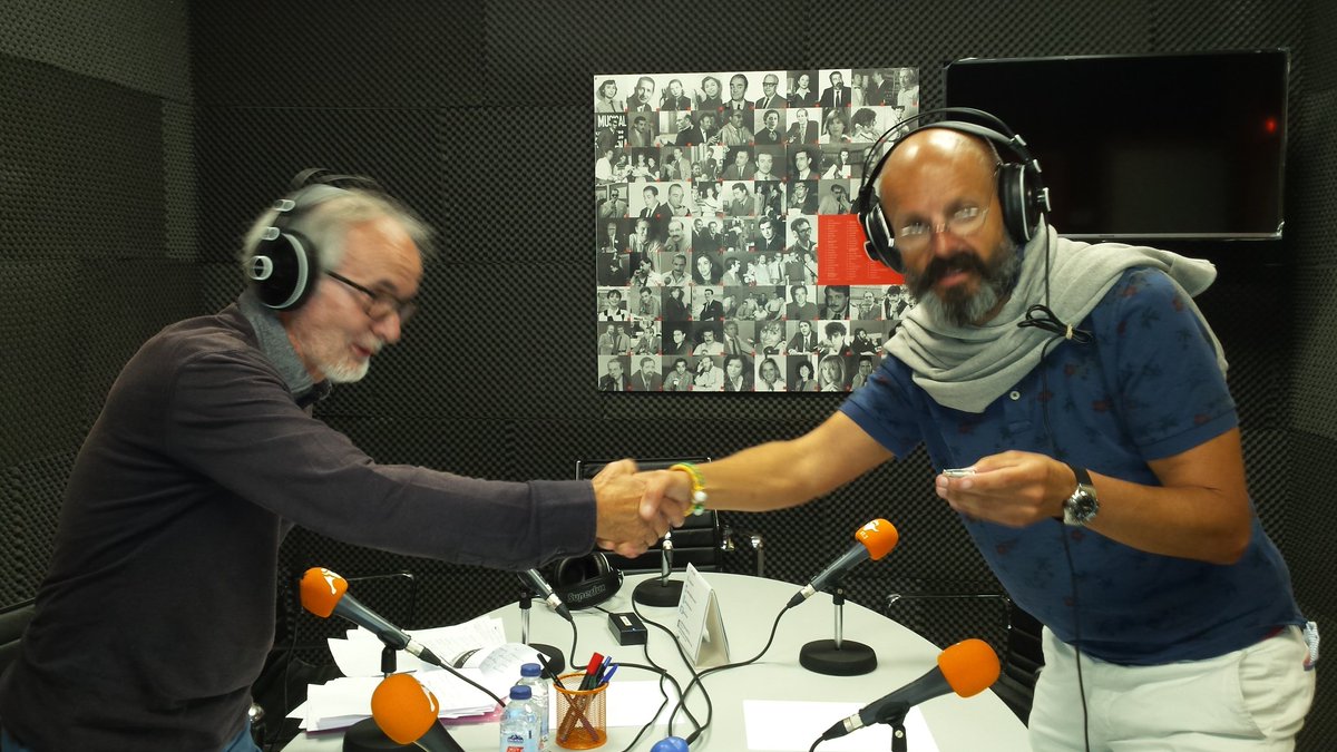 VozdelaEmpresa's tweet photo. @ascega recibe la distinción "I pequeña" de #ContanteySonante @Intercoruna por la actividad desplegada en los cinco primeros meses del año. https://t.co/cVnbKLXyPV