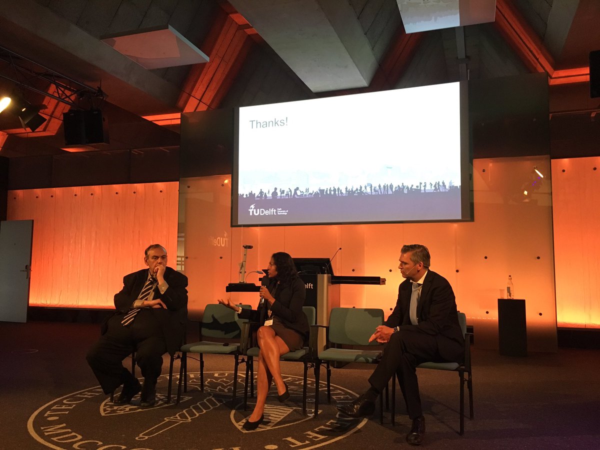 Panel Brick  Campuses, added value or hype? De Jonge
Hans De Jonge, René Buck, Peter Timmermans, Flavia Curvelo Magdaniel, #EresDelft
