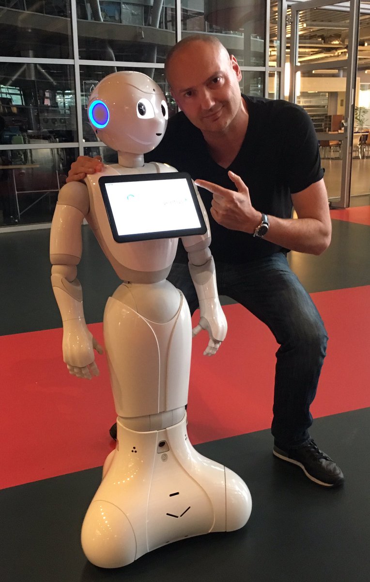 She really wanted a photo to show her friends. #pepper #robot