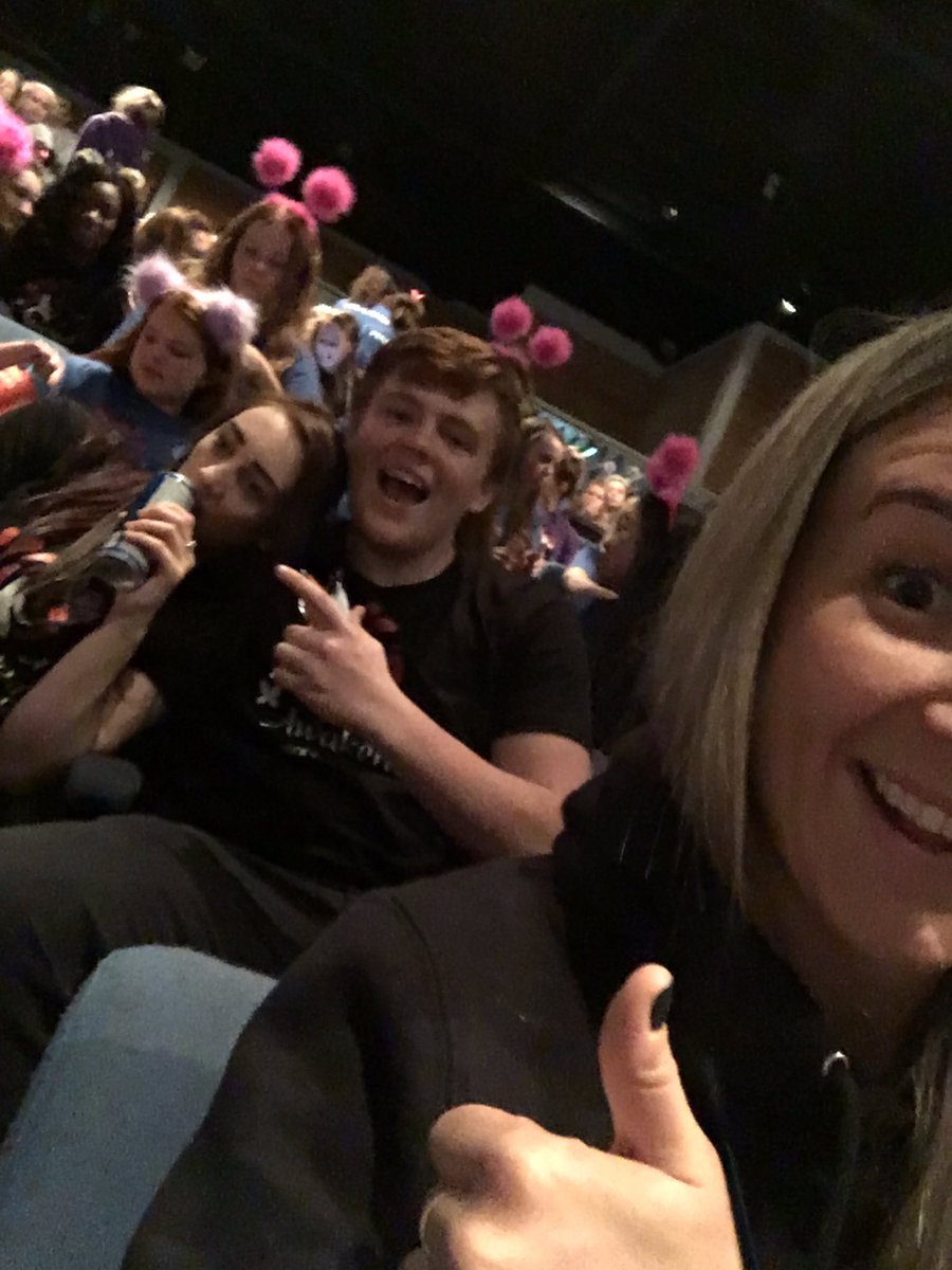SixthFormRoyds's tweet photo. #goals https://t.co/wN0ryaaDDV