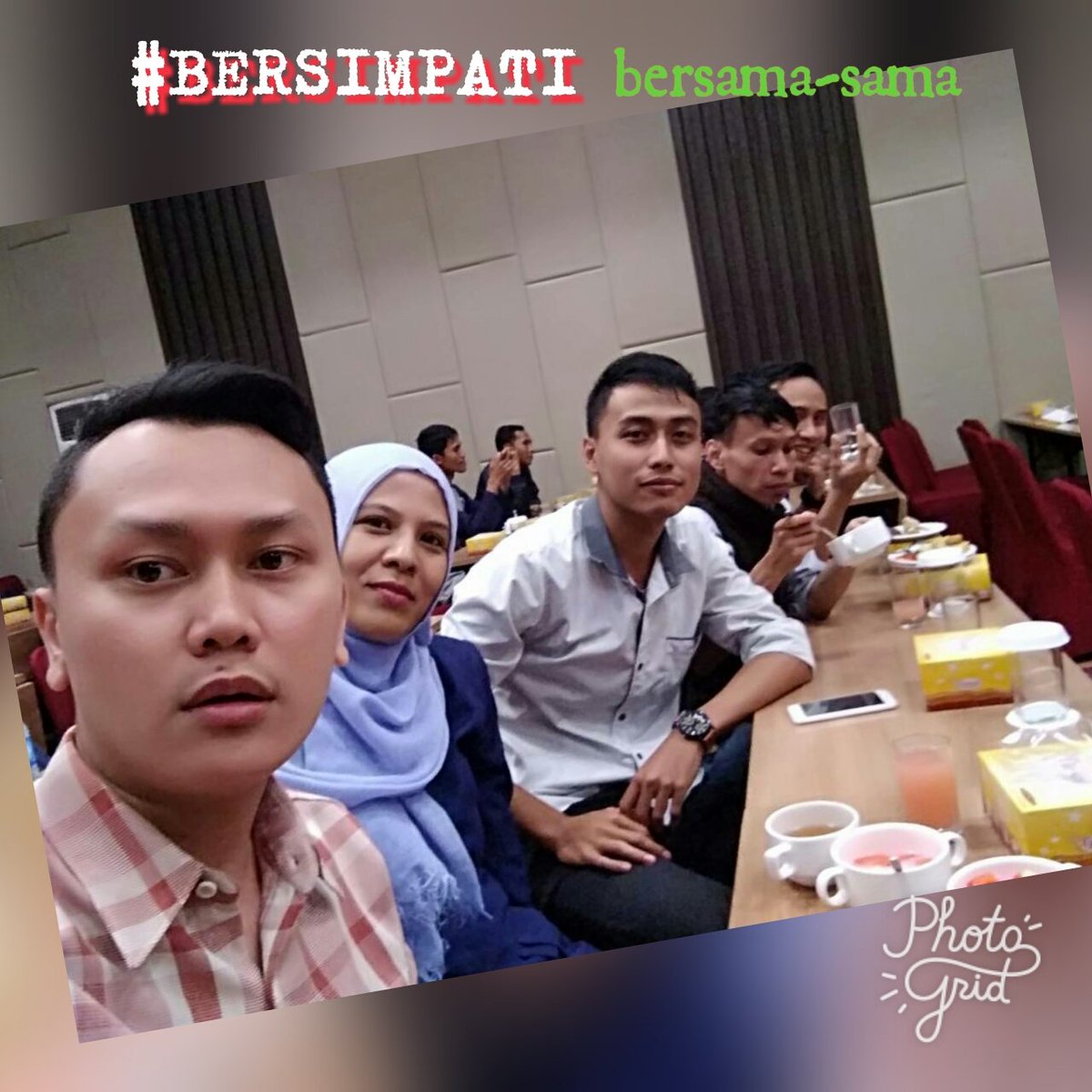 reedbluez's tweet photo. @simPATI Kebersamaan dengan #bersimPATI ga harus mahal dalam keceriaan, dgn orang istimewa dan hari istimewa 👼💪 https://t.co/jEuO8CjMbP