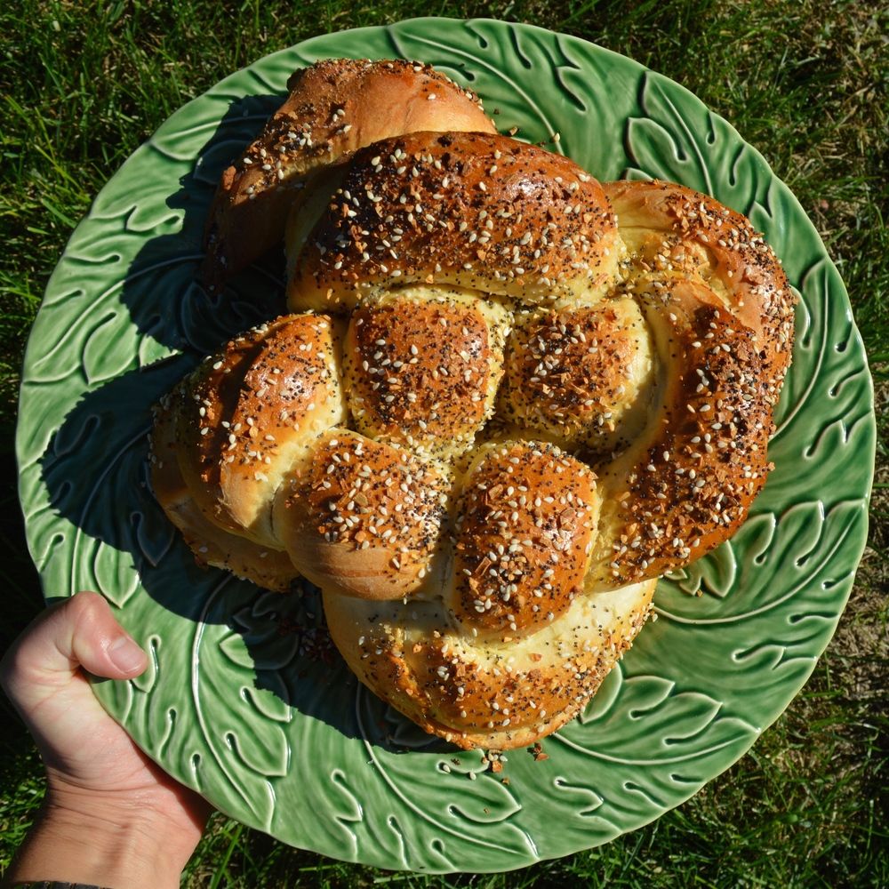 chefanienass's tweet photo. It's Friday, my favorite #challahday... You will love this #breakfast #challah #recipe https://t.co/b99q54tW8o https://t.co/QJOyakX6Df