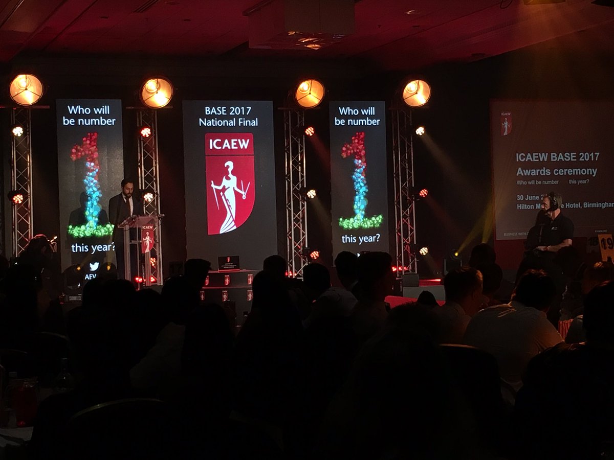 karenlau_ES's tweet photo. Our Audit manager, Avatar Sohal is presenting the highly commended awards at @ICAEW_BASE #BASE2017 @EY_SchoolsUK https://t.co/ybWcnYR8qj