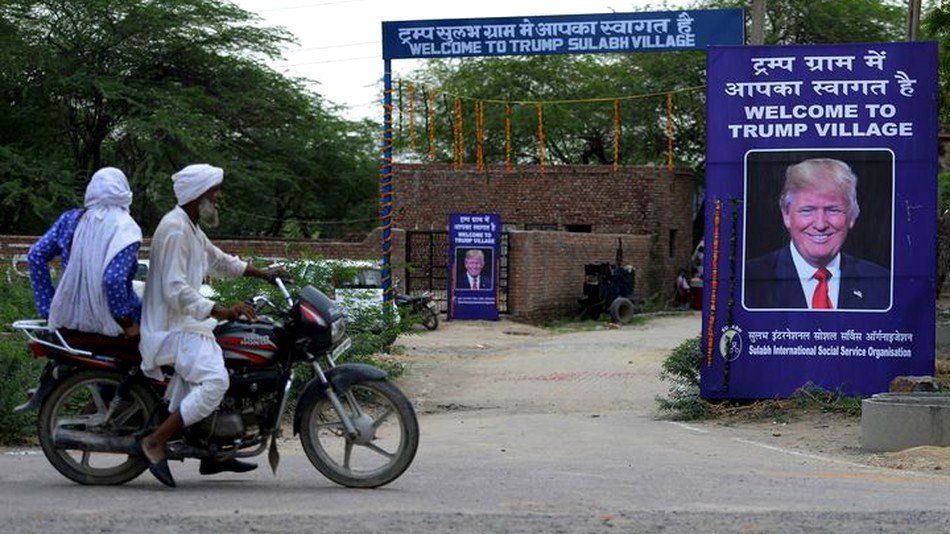 InMyWayIn's tweet image. ИНДИЙЦЫ СОГЛАСИЛИСЬ ПЕРЕИМЕНОВАТЬ РОДНУЮ ДЕРЕВНЮ В ЧЕСТЬ ТРАМПА РАДИ 60 УНИТАЗОВ

inmyway.org/indiytsy-sogla…