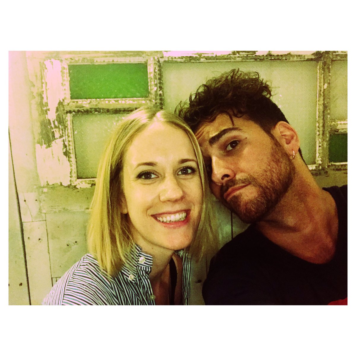 <a href="/julian_salguero/">julian salguero</a> and I having a terrible time between shows! <a href="/TinoniCrea/">Tinoní Creaciones</a> #madrid #musicaltheatre #porculpadelamor