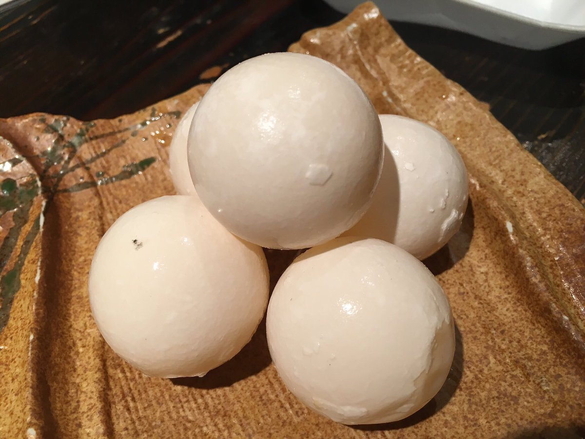 珍獣屋 Twitter પર ウミガメの卵が入荷 1日限定3食でウミガメの卵掛けご飯やります 小笠原以外でウミガメの卵が食べられるのは日本で珍獣屋だけです 前日までにお席の予約をされてる方だけがオーダーできる限定品となります 珍獣屋