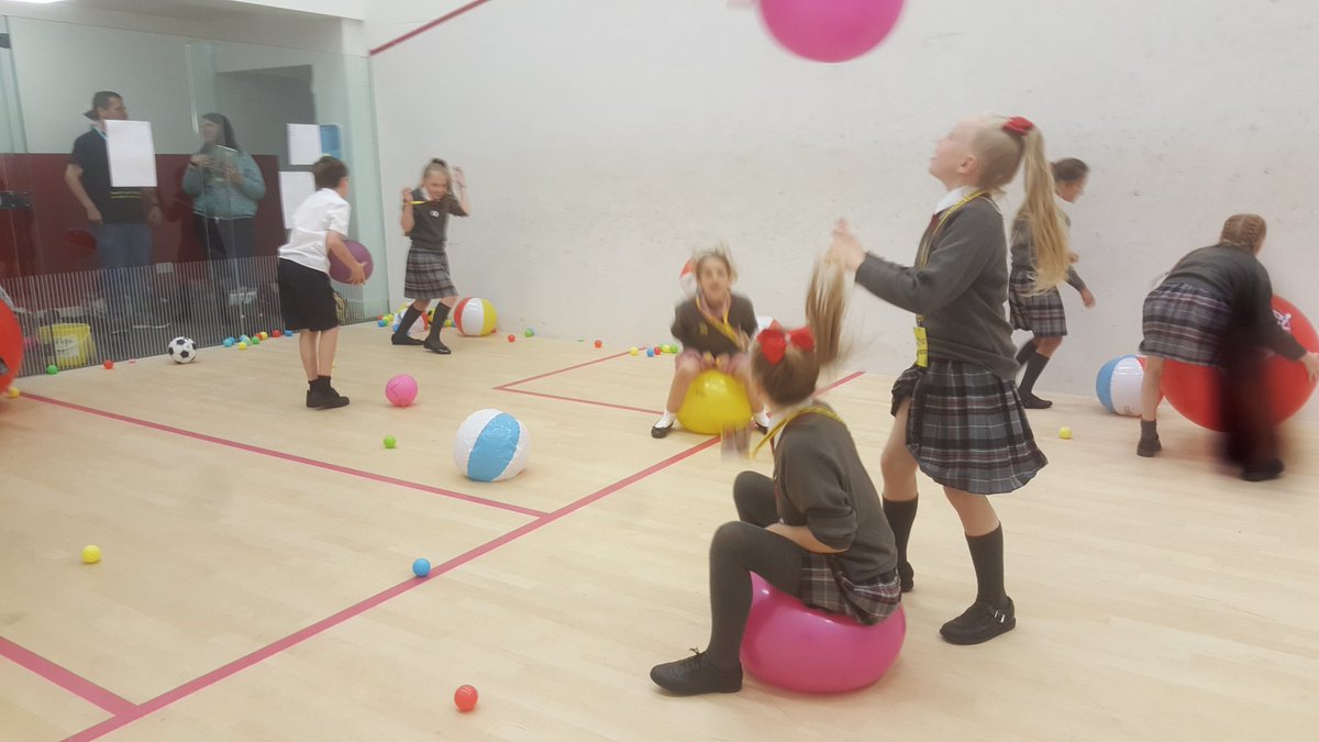 traceyrogers37's tweet photo. Lots of fun and laughter in the #funzone @UCLanMH @lancscifest #serotonin #excerciseisfun https://t.co/y395kGGPVM