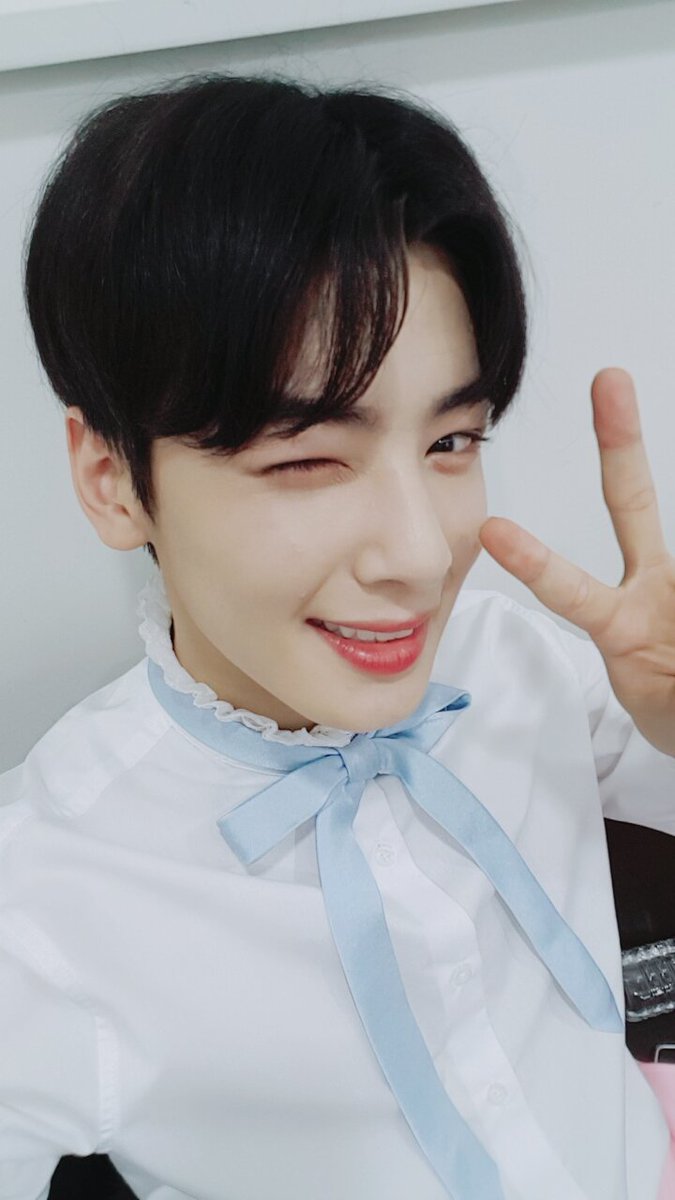 offclASTRO's tweet photo. NRG 선배님 '할수있어' 기사가 났었다니.... 스포실패....ㅎㅎㅎ><😅😅😅 하하핳... 😂
진차에서 만나요♡♡♡ https://t.co/8efv63LIW4