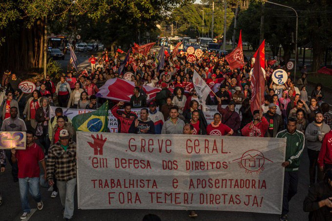 Ver imagem no Twitter Ver imagem no Twitter