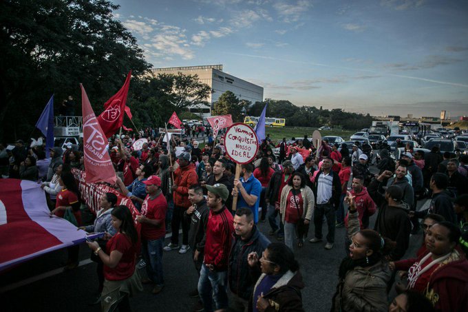 Ver imagem no Twitter Ver imagem no Twitter